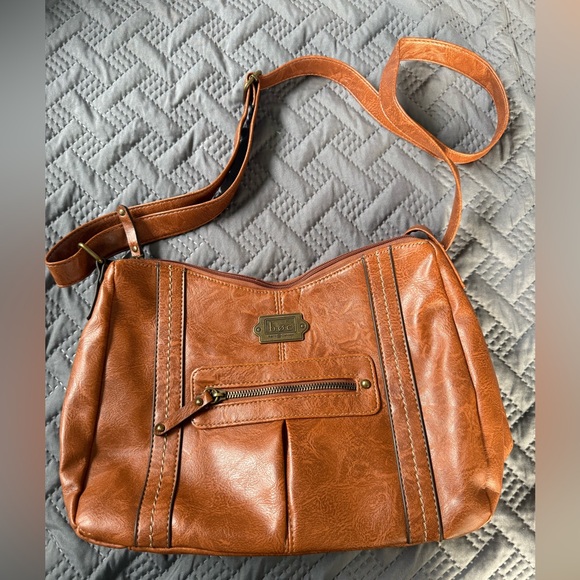 b.o.c. Handbags - b.o.c. Tan Shoulder Bag with‎ Front Zipper